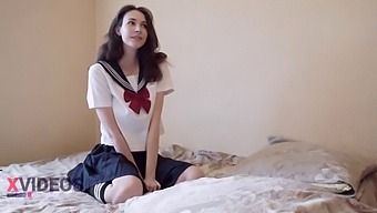 Big Ass And Natural Tits In A Mouthful Of Cum