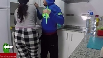 Horny Guy Gets His Dick Sucked By A Sexy Woman In The Kitchen