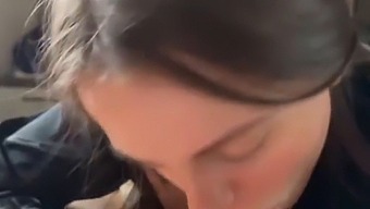 Lad Os Komme I Gang Med Den Fede Ticktok! Sut Min Penis Gratis!