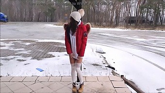 Horny Girl Reaches Extreme Orgasm By The Road