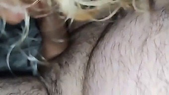 جارتي اللاتينية تدعوك إلى المنزل وتمارس الجنس الفموي عليك