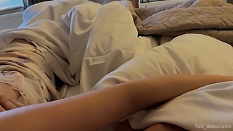 Secretly Watching A Mature Arab Woman'S Sexual Awakening