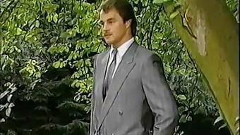 Desirees Varme Drømme Går I Opfyldelse I En Vintage Erotisk Film Fra 1988