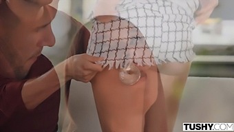 Katrina, A Sexy Real Estate Agent, Gives Her Client A Special Anal Treat