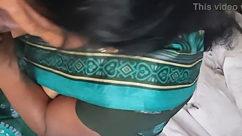 Desi Stuepige Sridevi Får Sin Mund Kneppet Efter Mange Års Forventning
