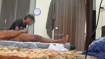 Masseuse'S Skilled Touch Leads To A Satisfying Climax