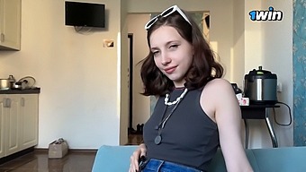 Real Sex With An 18-Year-Old Ukrainian Schoolgirl On The First Meet