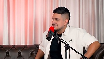 Amateur Karol Rosado From Colombia Shares Her Only Fans Experience In Spanish.